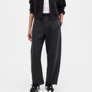 NWT Gap Factory Pull-On Barrel Sweatpants